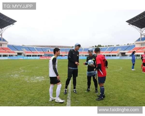 世足球星赛场外尽展舞姿激情四射诠释运动与艺术完美融合