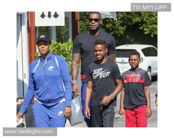 送你一朵小红花足球球星激励榜样拼搏精神永不言弃