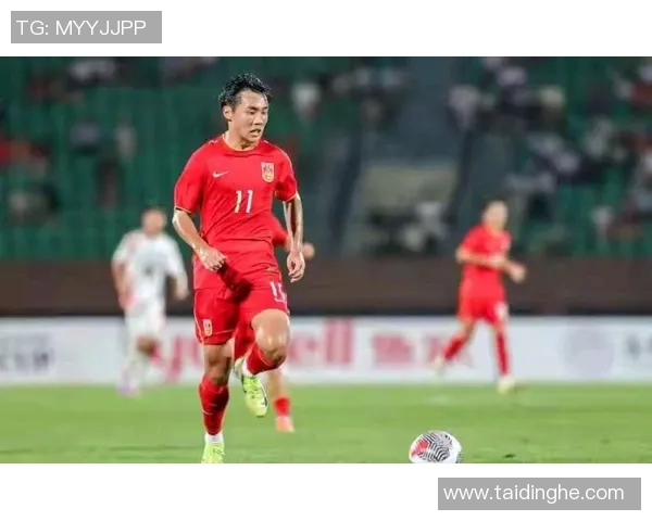 中国最新足球球星闪耀赛场带动国足新希望未来发展趋势