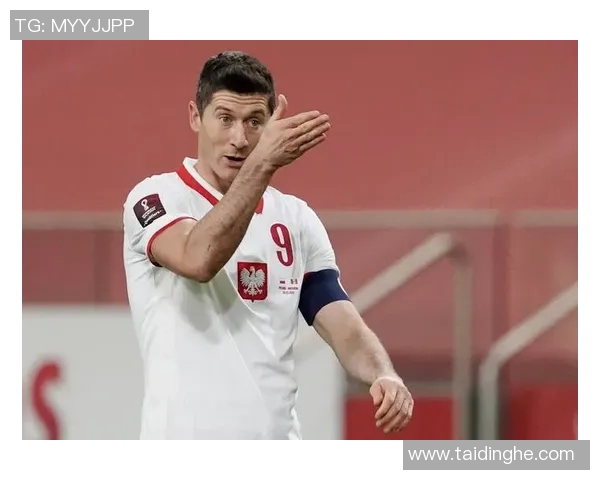 全球顶级足球俱乐部球星背后的故事与成长历程解析